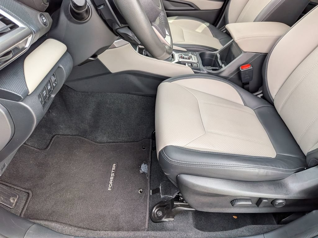 Used 2022 Subaru Forester Limited AWD/4WD image 15