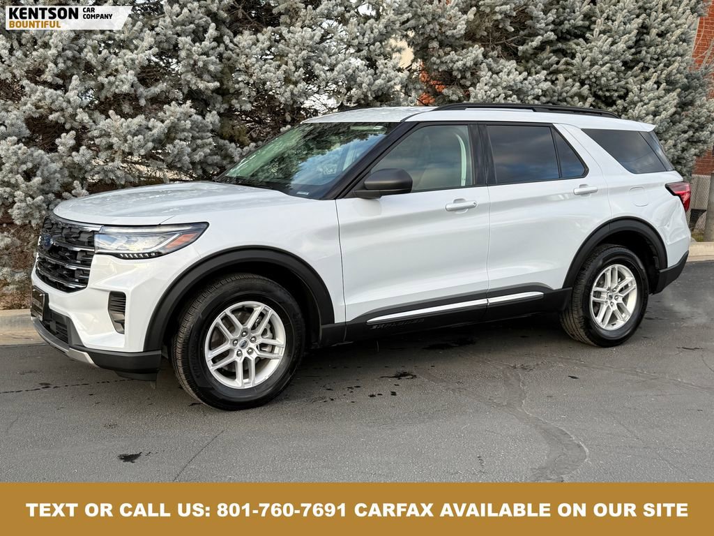 Used 2025 Ford Explorer Active image 1