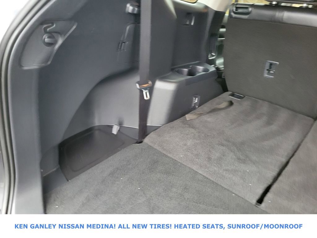 Used 2023 Toyota Highlander L image 48