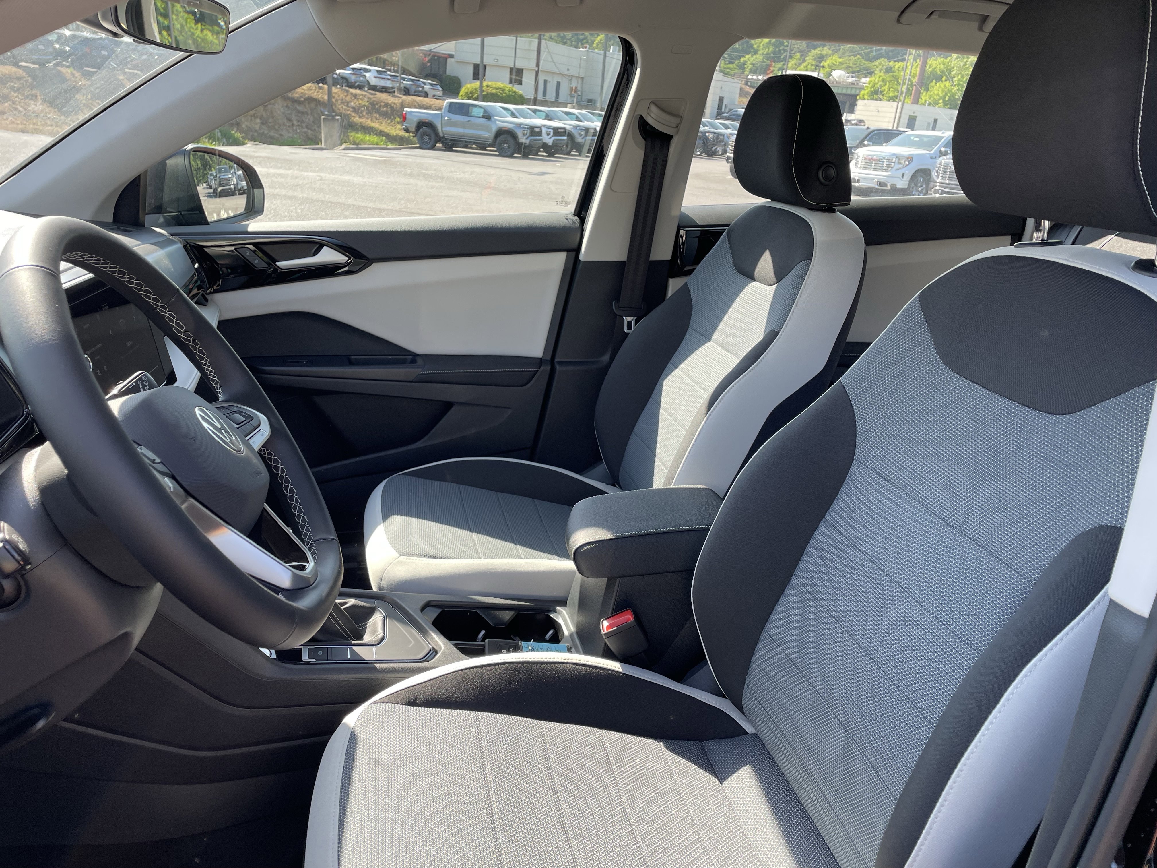 New 2026 Volkswagen Taos S FWD image 15