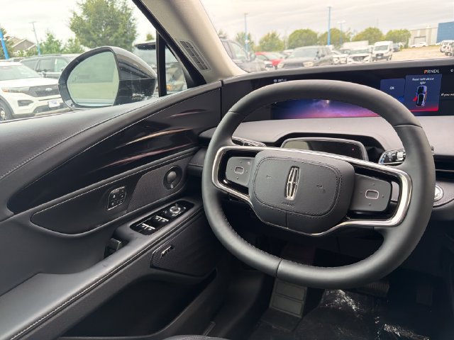 New 2026 Lincoln Nautilus Reserve w/ Jet Appearance Package AWD/4WD image 17