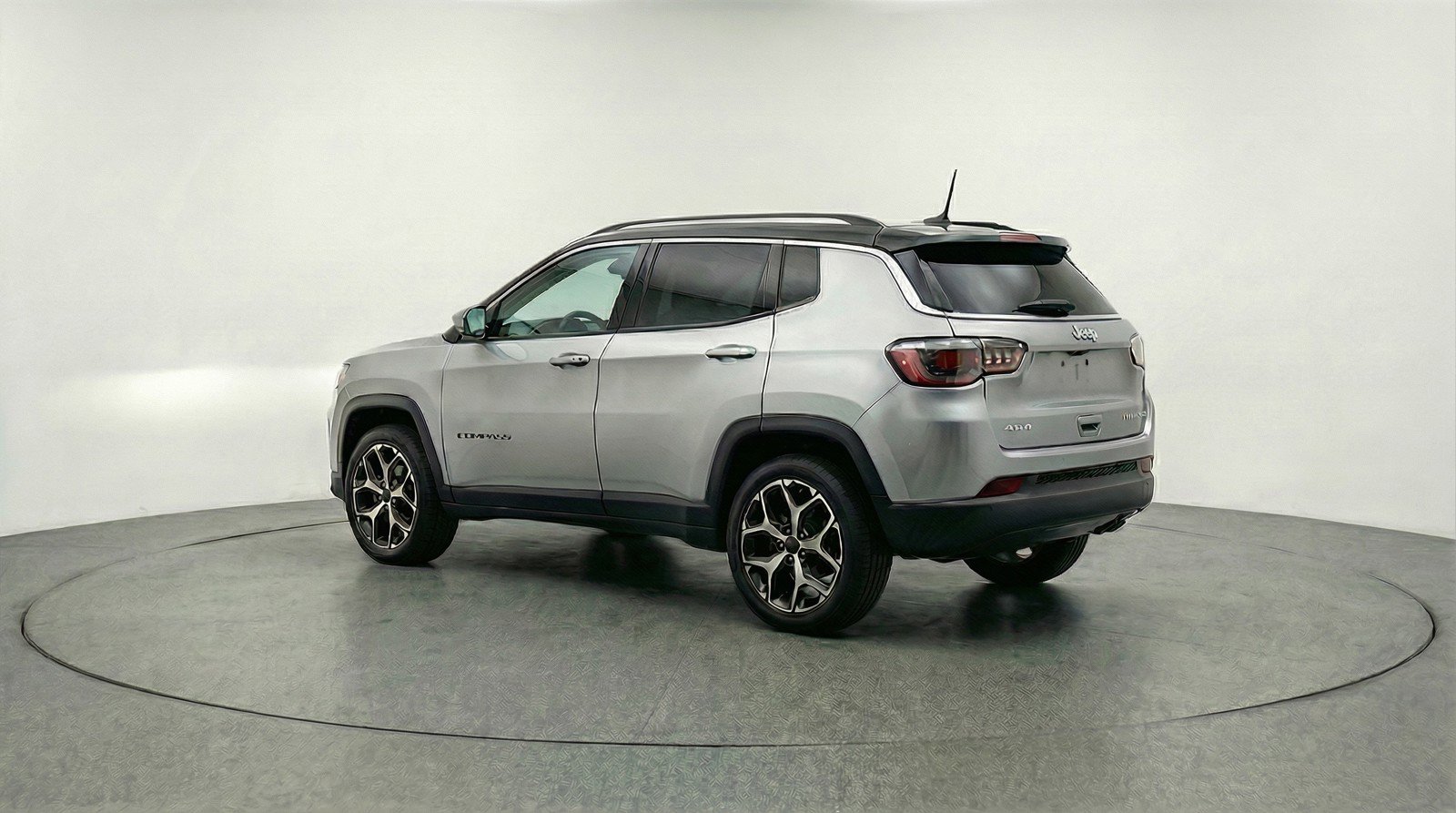 Used 2025 Jeep Compass Limited AWD/4WD image 6