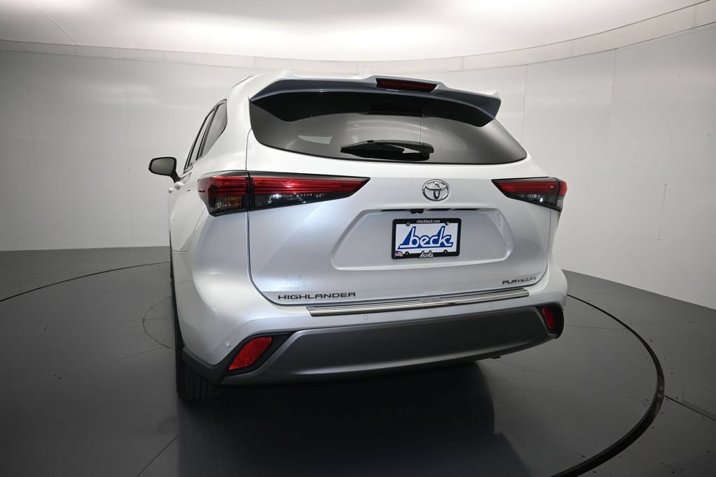 Used 2022 Toyota Highlander Platinum FWD image 26