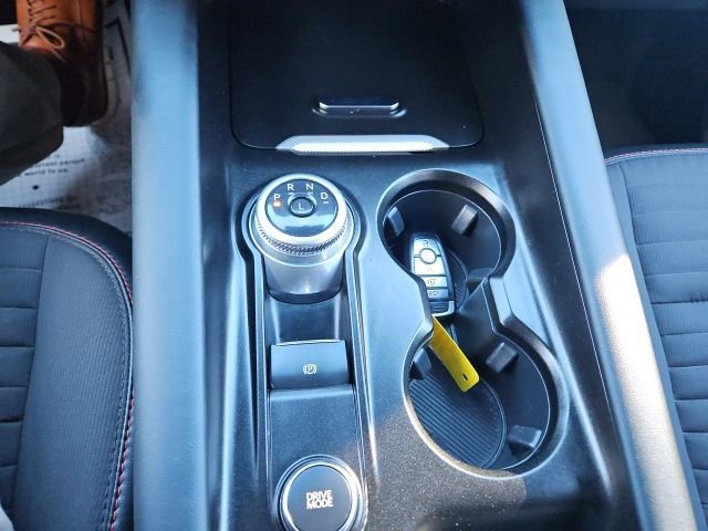 Used 2025 Ford Explorer ST-Line image 17