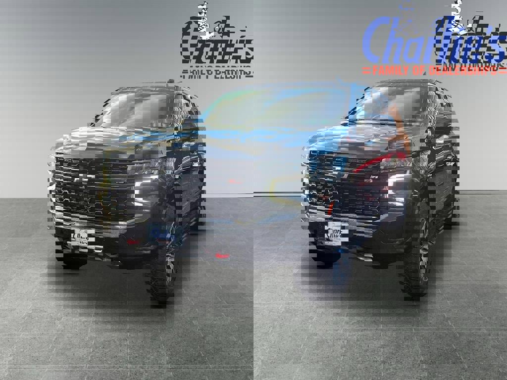 Used 2024 Chevrolet Suburban Z71 w/ Luxury Package image 1