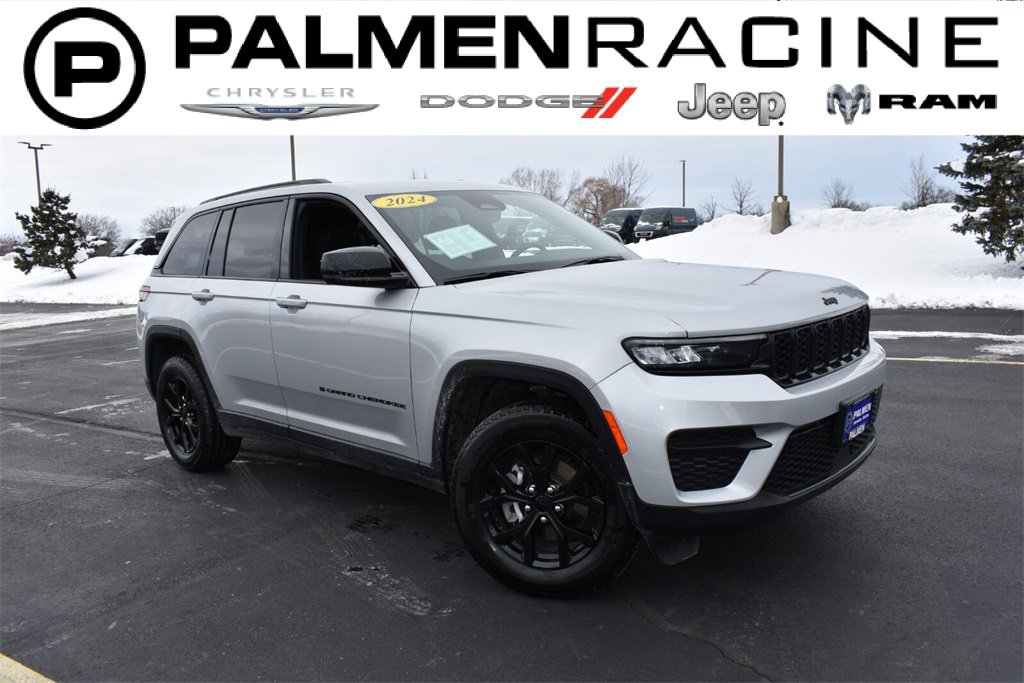 Used 2024 Jeep Grand Cherokee Altitude image 1