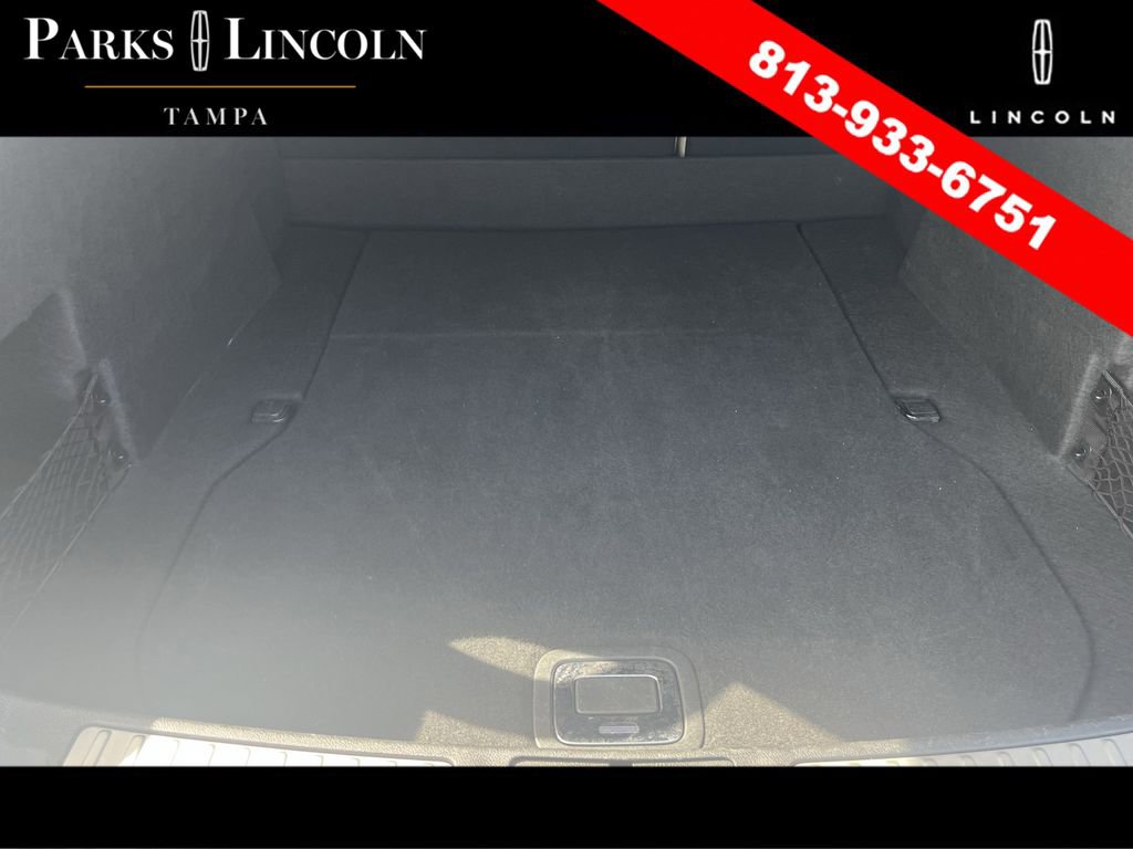Used 2017 Lincoln Continental Reserve w/ Technology Package image 9
