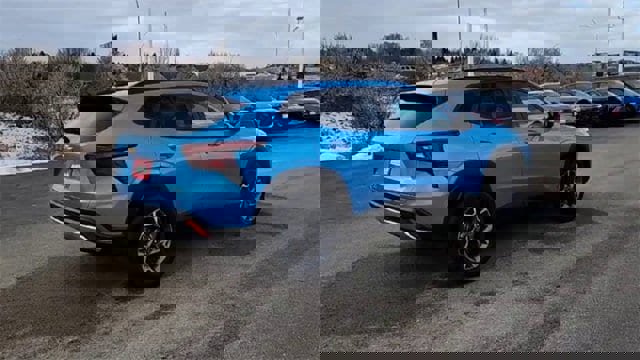 Certified 2025 Chevrolet Trax LT w/ LT Convenience Package image 8