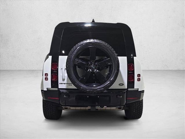 Used 2022 Land Rover Defender 110 X-Dynamic HSE AWD/4WD image 6