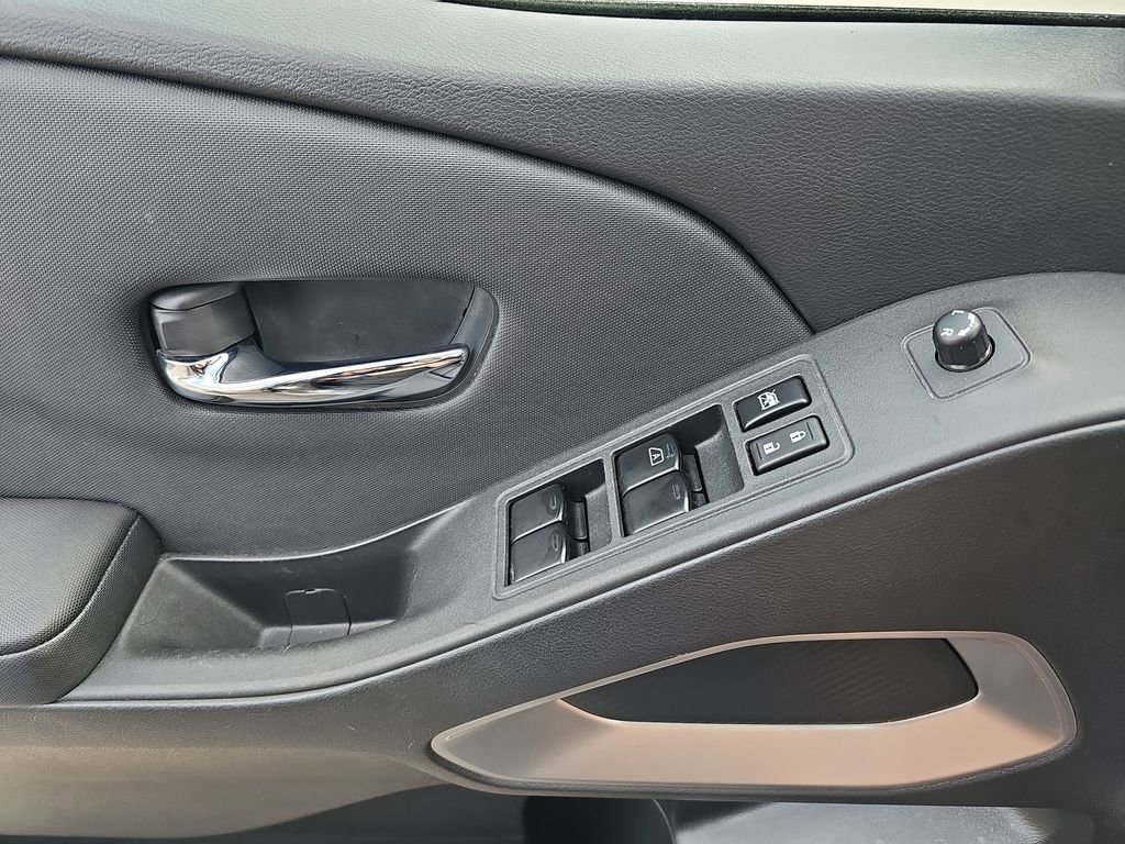 Used 2024 Nissan Frontier SV AWD/4WD image 30