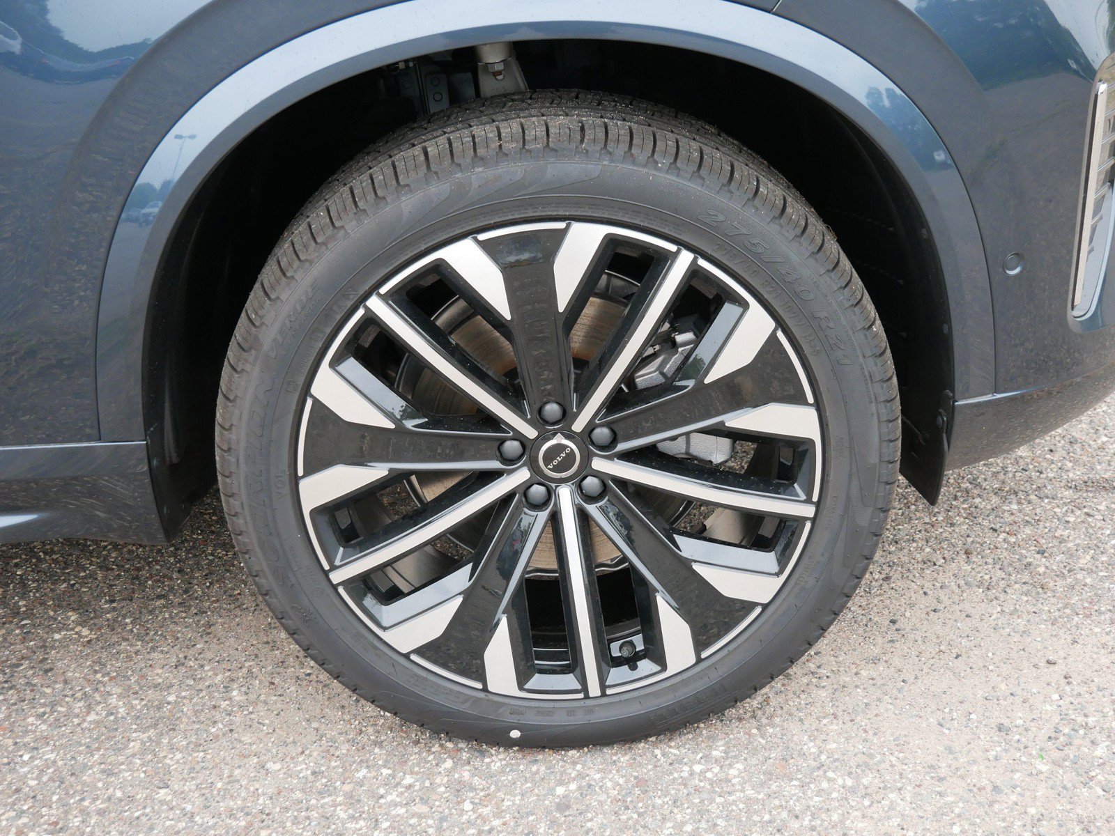 New 2027 Volvo XC90 B6 Ultra AWD/4WD image 4