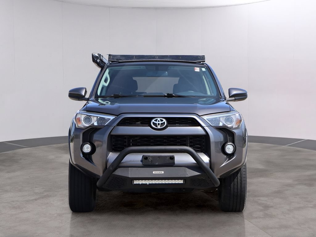 Used 2019 Toyota 4Runner SR5 AWD/4WD image 2