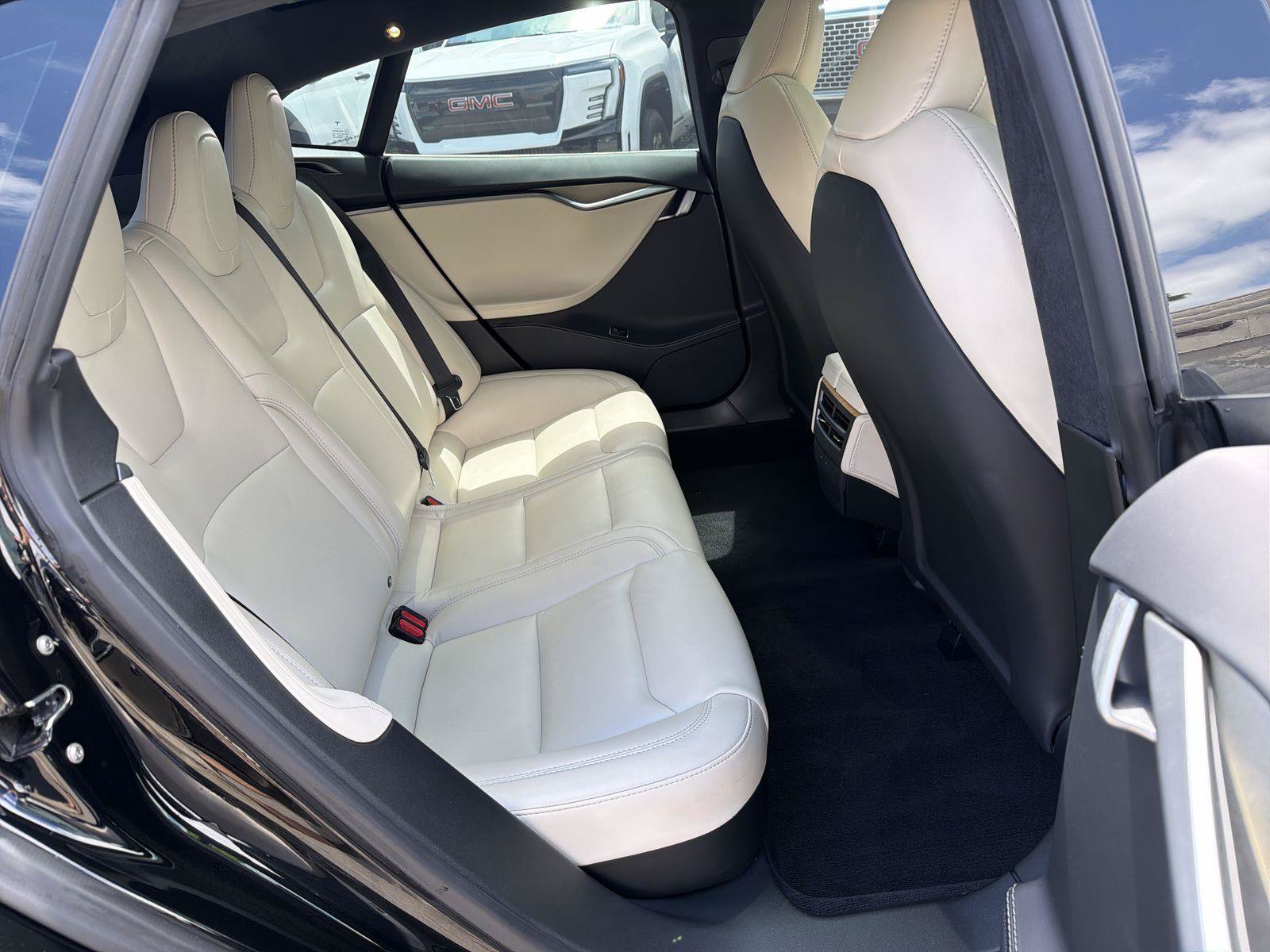 Used 2021 Tesla Model S Long Range Plus AWD/4WD image 25