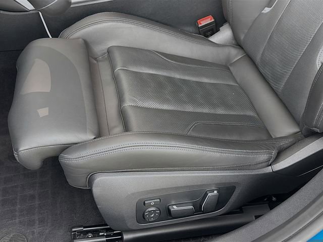 Used 2025 BMW M3 w/ M Carbon Exterior Package image 20