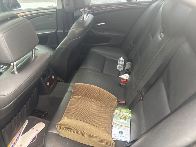 Used 2009 BMW 528i xDrive Sedan image 8