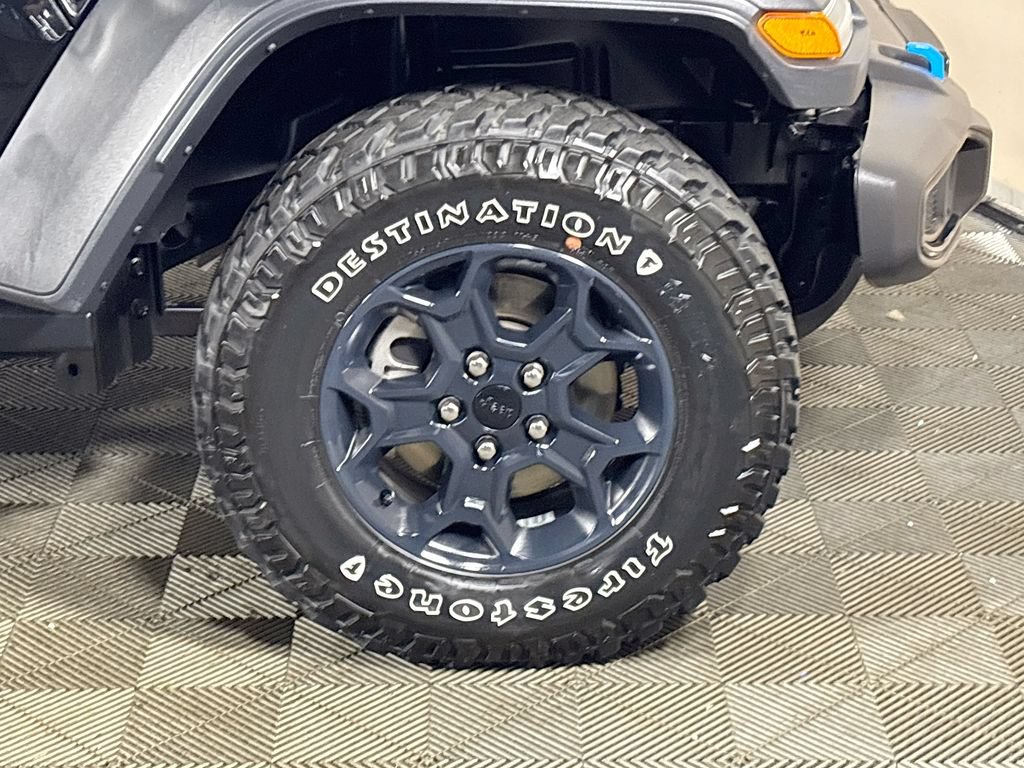Used 2023 Jeep Wrangler Unlimited AWD/4WD image 23