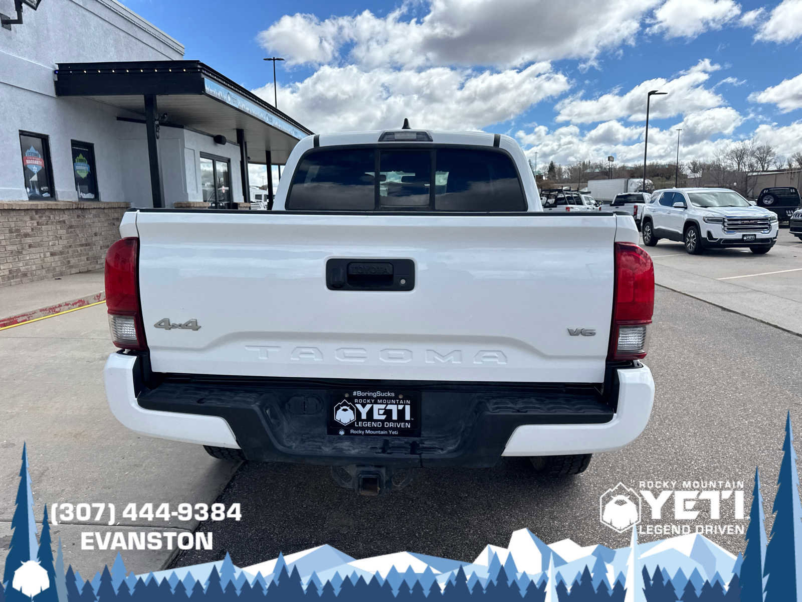 Used 2020 Toyota Tacoma SR AWD/4WD image 4