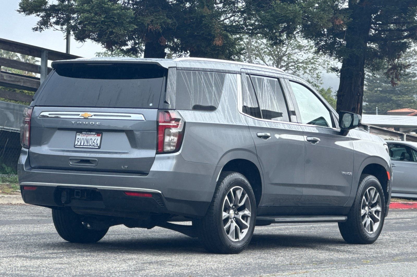 Used 2022 Chevrolet Tahoe LT w/ LT Signature Package image 4