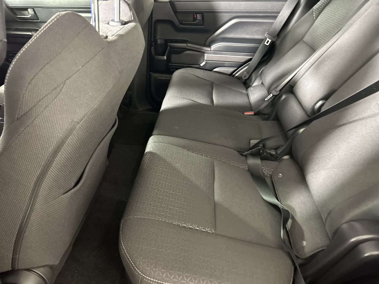 Used 2025 Toyota 4Runner SR5 AWD/4WD image 24