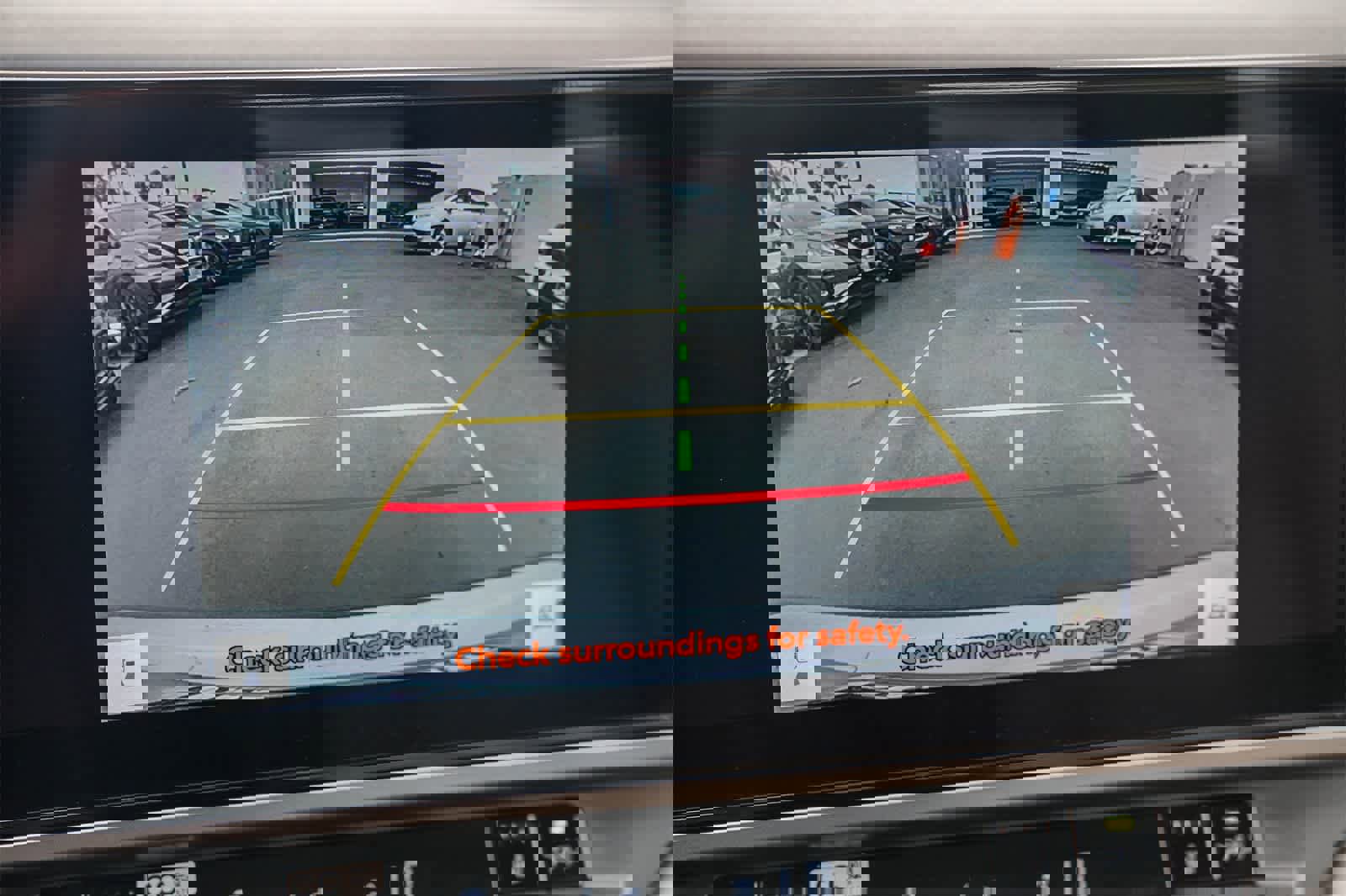 Used 2025 Toyota Camry XLE image 18