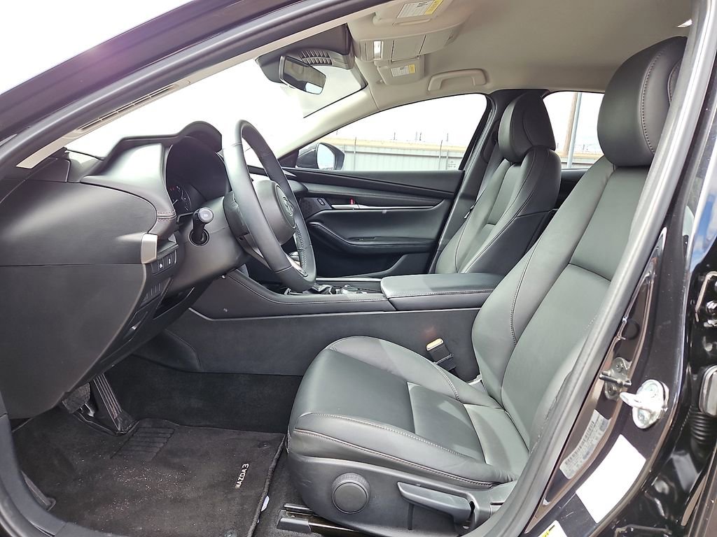 Used 2025 MAZDA MAZDA3 s FWD image 12