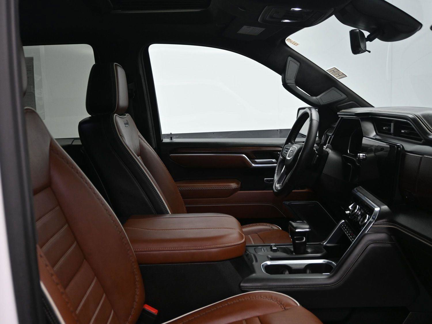 Used 2024 GMC Sierra 1500 Denali Ultimate image 13