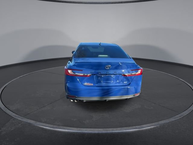Used 2025 Toyota Camry SE image 14