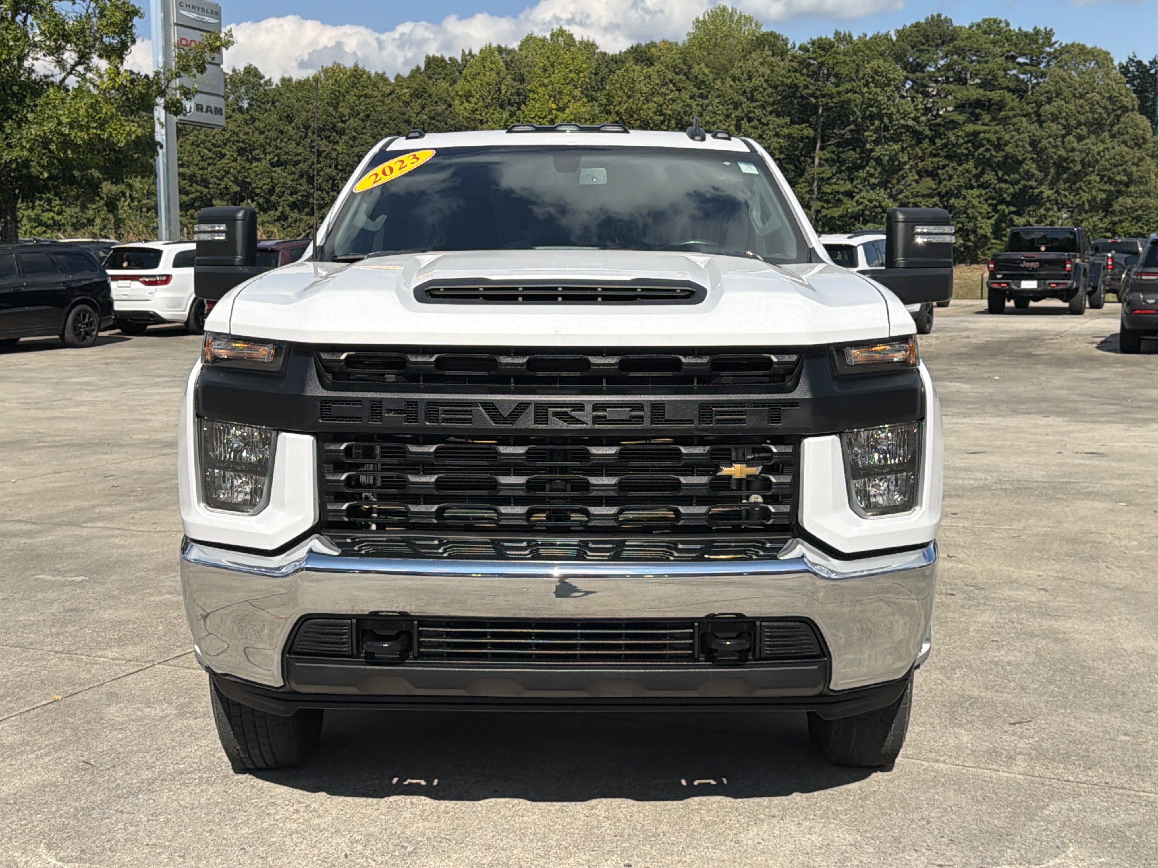 Used 2023 Chevrolet Silverado 3500 W/T w/ WT Convenience Package AWD/4WD image 2