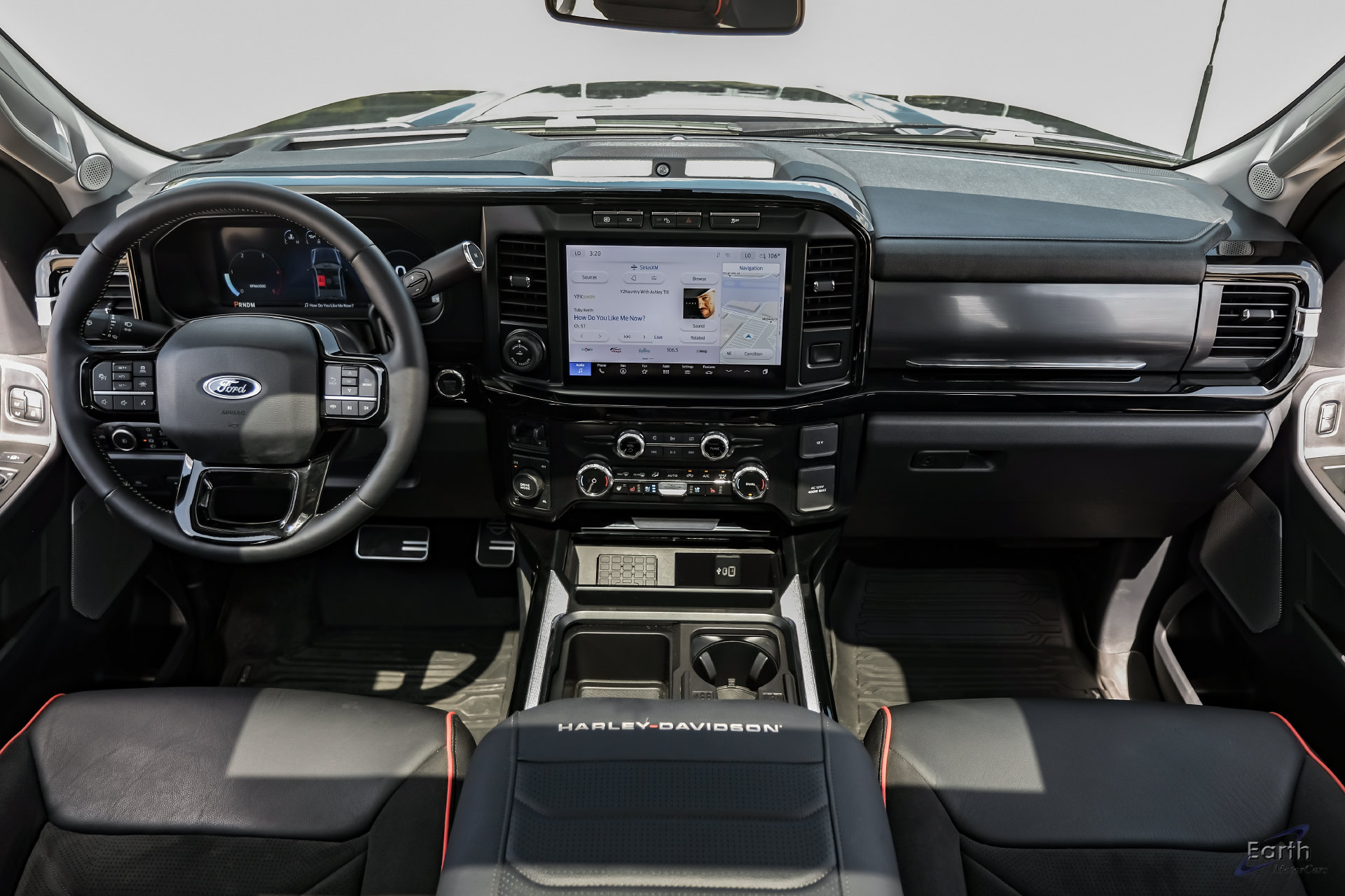 Used 2024 Ford F250 Lariat w/ Lariat Ultimate Package AWD/4WD image 39