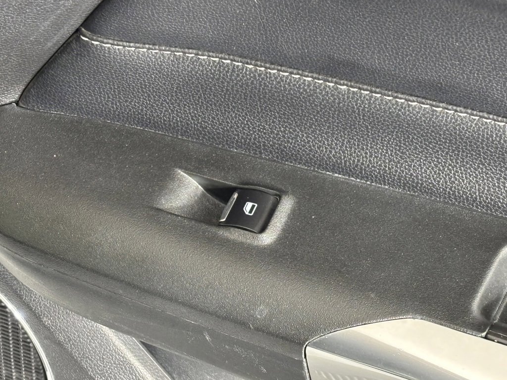 Used 2022 Ford Mustang Premium image 37