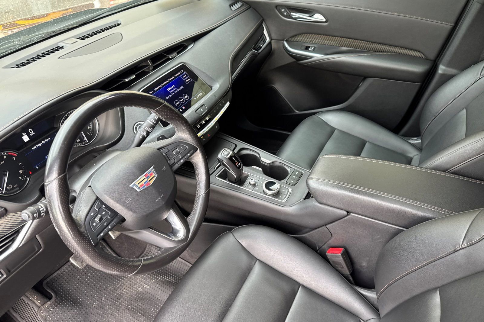 Certified 2019 Cadillac XT4 Sport w/ Cold Weather Package image 10