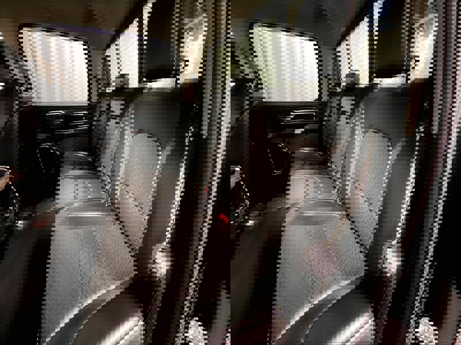 Used 2019 RAM 1500 Laramie image 15