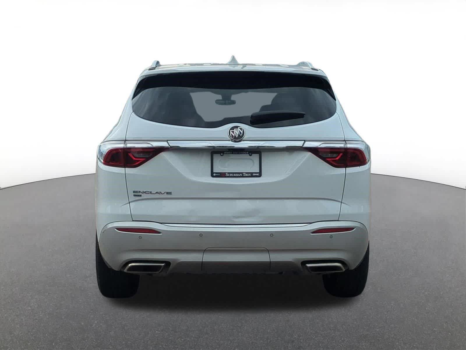 Used 2024 Buick Enclave Essence w/ Sound and Sites Package AWD/4WD image 5