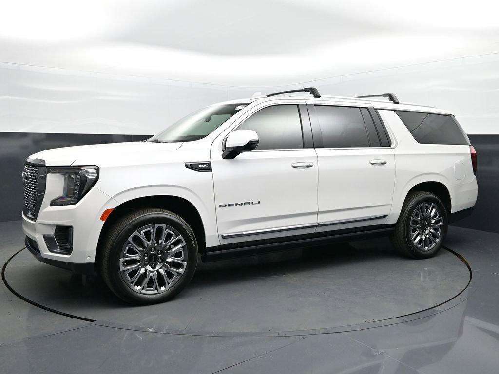 Used 2024 GMC Yukon XL Denali Ultimate image 2