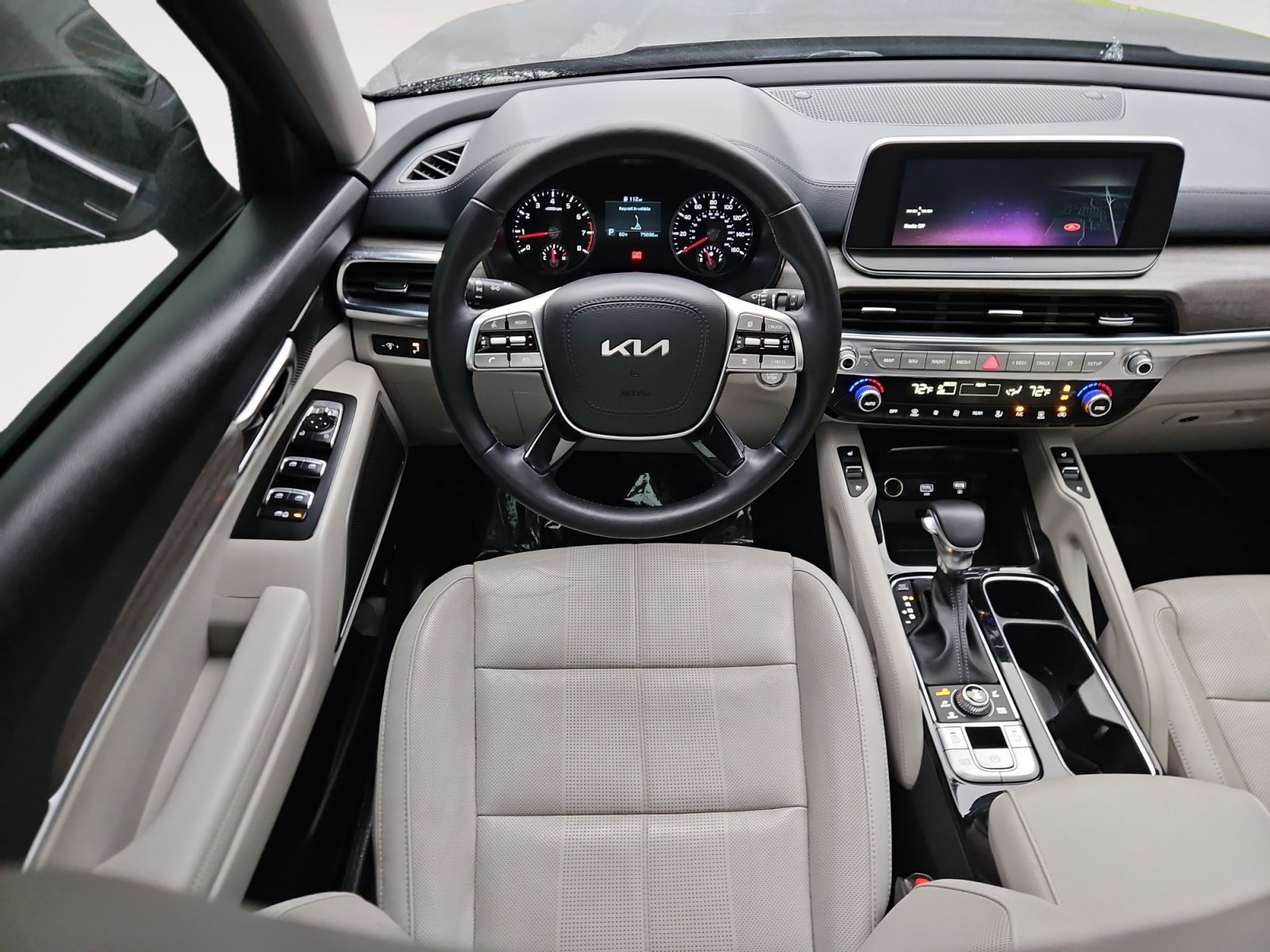 Used 2022 Kia Telluride EX w/ EX Premium Package AWD/4WD image 11