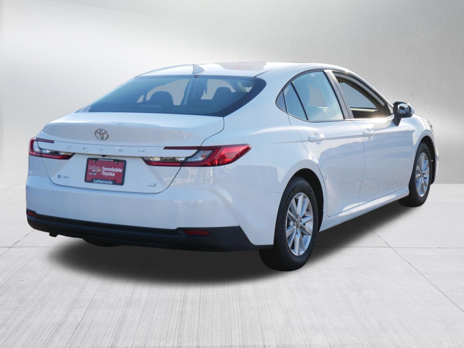 Used 2026 Toyota Camry LE FWD image 8