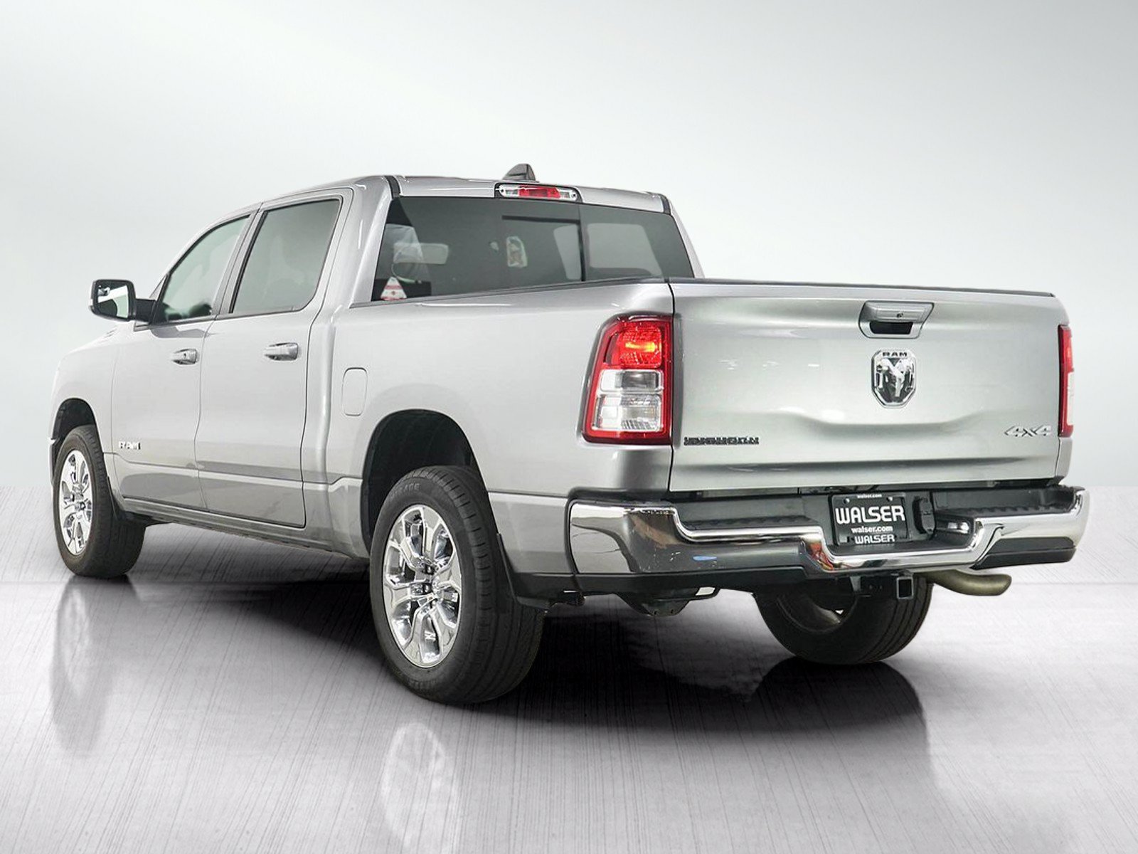 Used 2022 RAM 1500 Big Horn AWD/4WD image 3