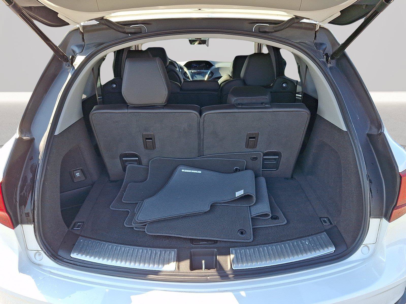 Used 2020 Acura MDX SH-AWD image 25