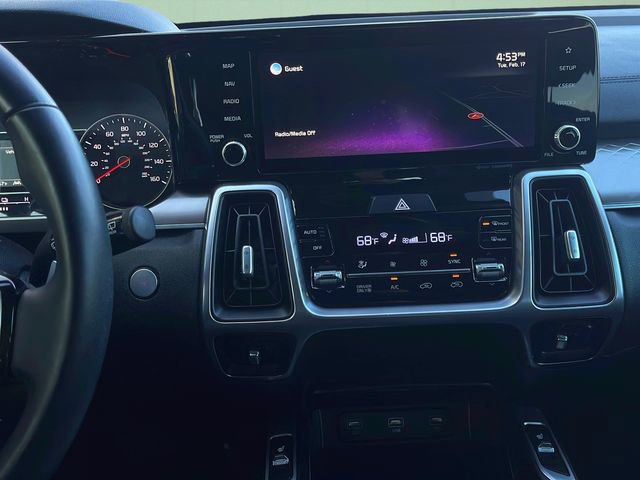 Used 2022 Kia Sorento S image 22