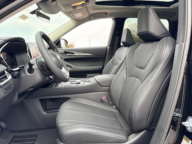 Certified 2026 INFINITI QX60 Pure w/ Cargo Package image 15