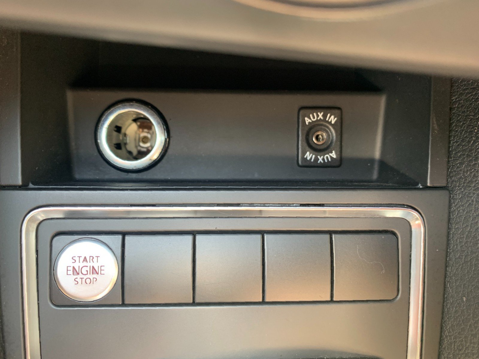 Used 2015 Volkswagen Jetta SE FWD image 17