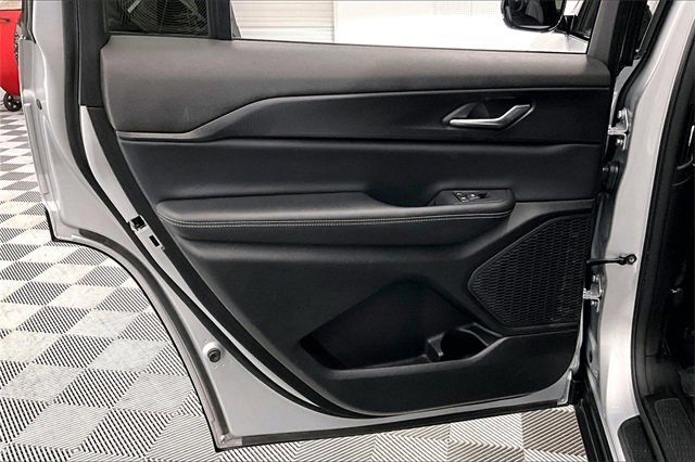 Used 2024 Jeep Grand Cherokee L Laredo image 19