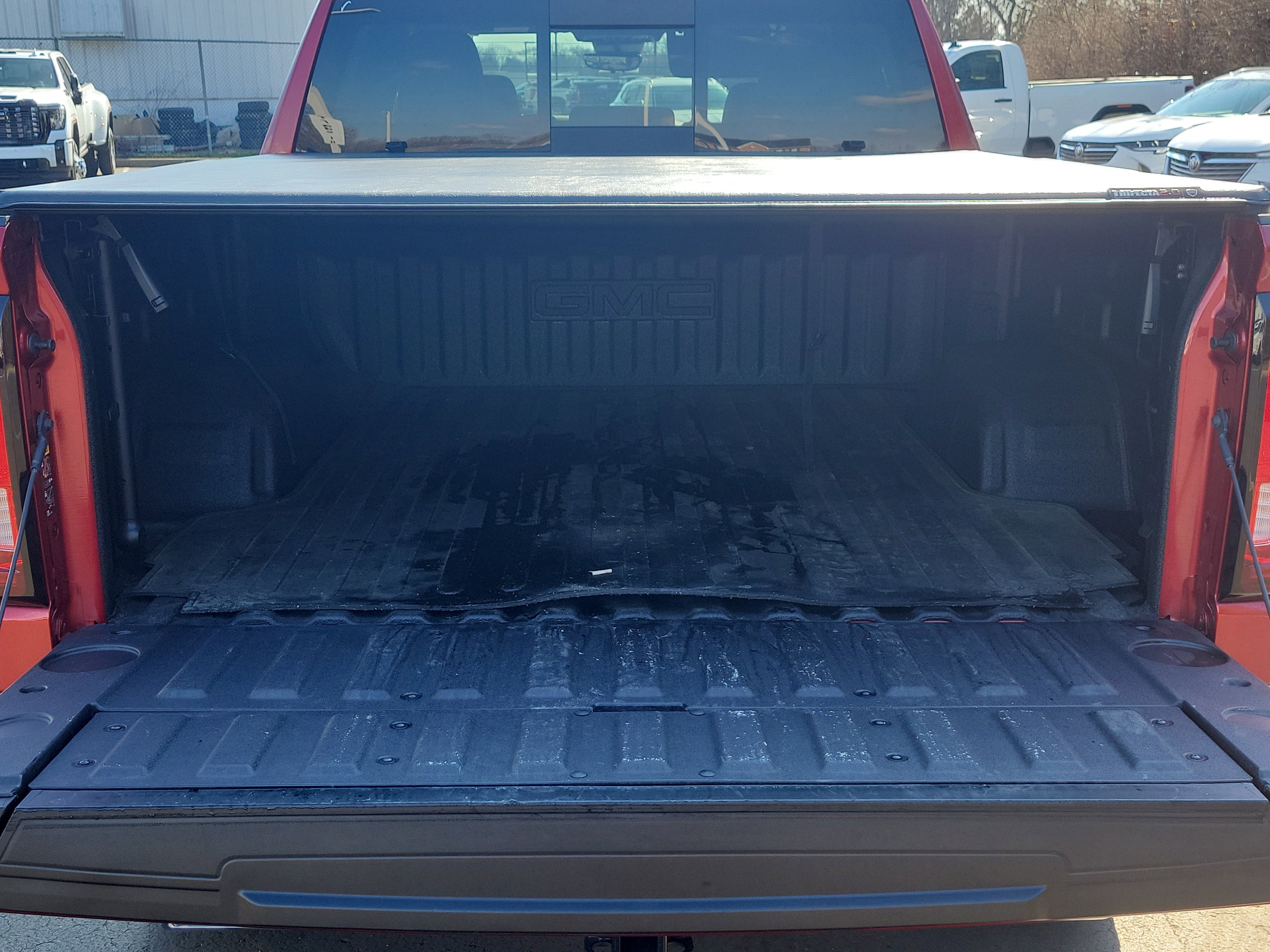 Certified 2025 GMC Sierra 1500 AT4 w/ AT4 Premium Package image 8