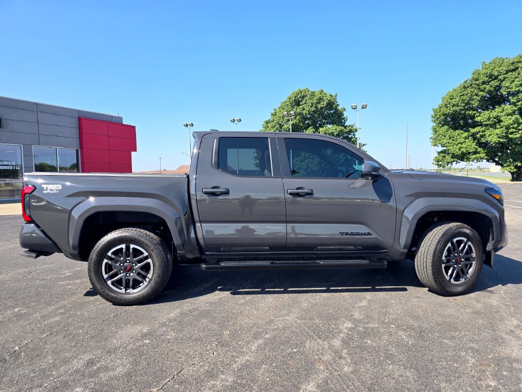 Certified 2025 Toyota Tacoma TRD Sport RWD image 17