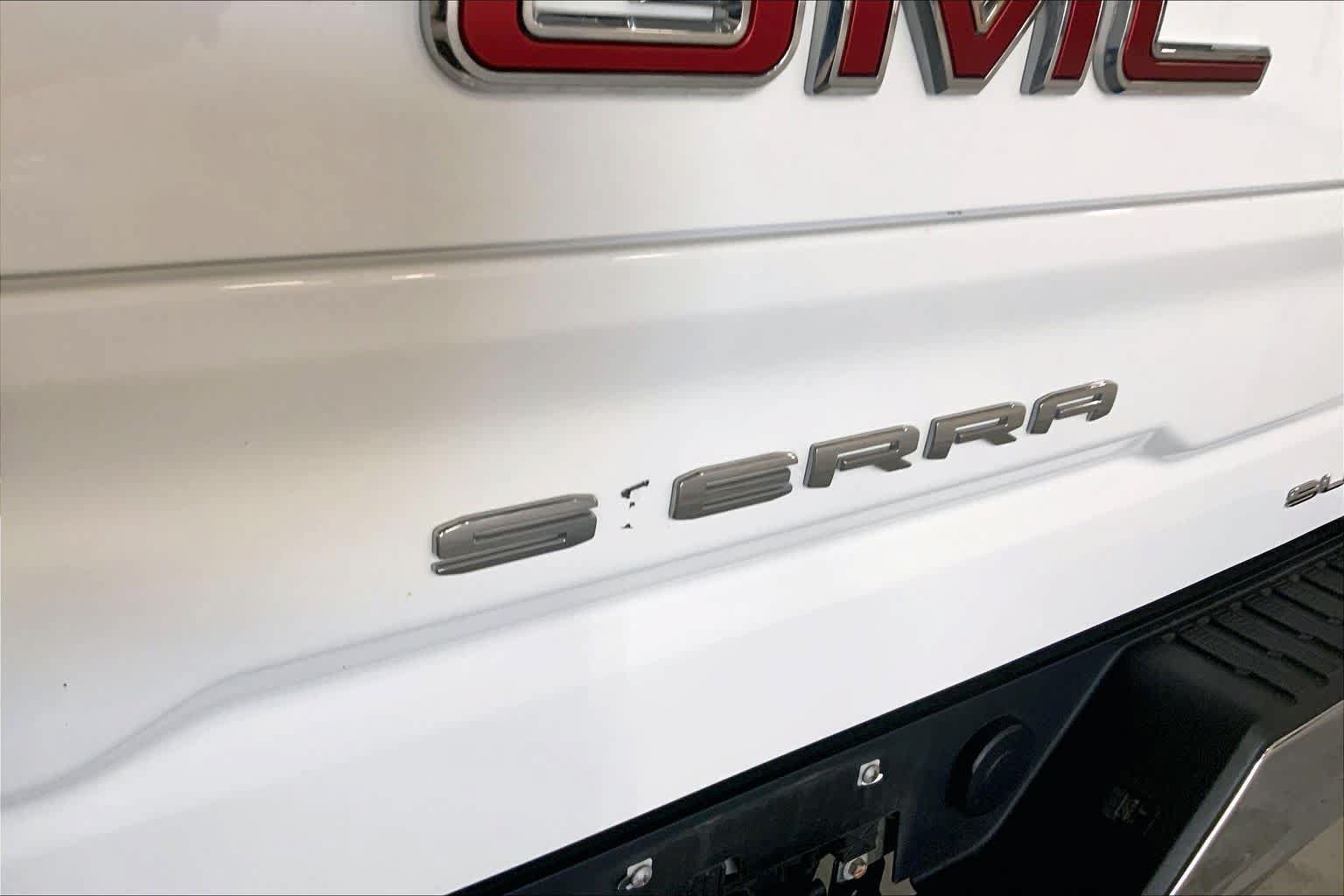 Used 2021 GMC Sierra 1500 SLE w/ X31 Off-Road Package AWD/4WD image 30