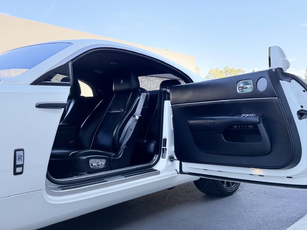 Used 2017 Rolls-Royce Wraith RWD image 14