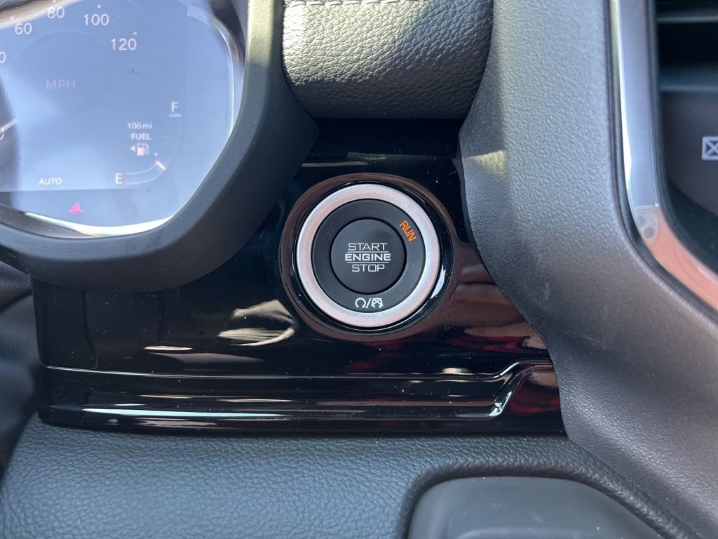 New 2026 RAM 1500 Laramie AWD/4WD image 25