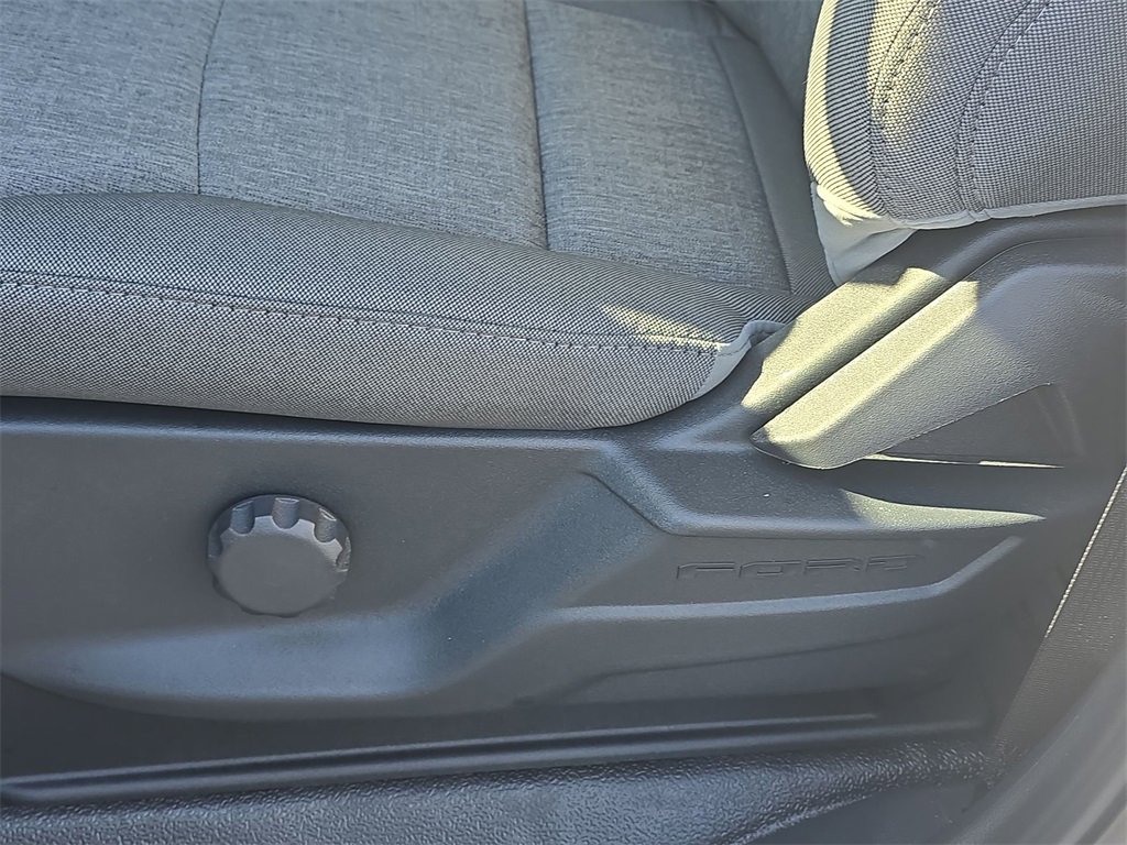 New 2026 Ford F350 XL w/ XL Chrome Package image 17