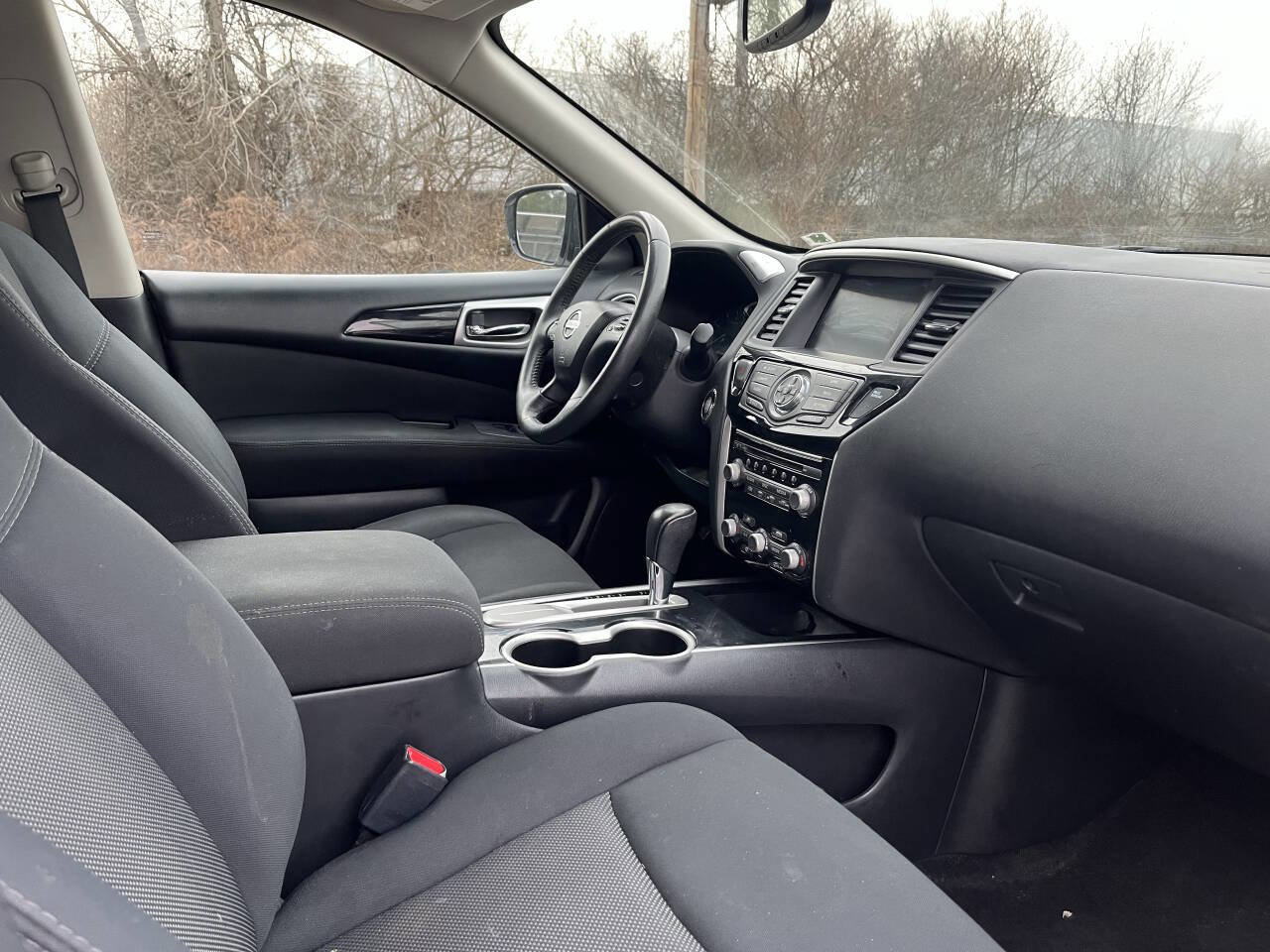 Used 2017 Nissan Pathfinder SV w/ Cargo Package image 16