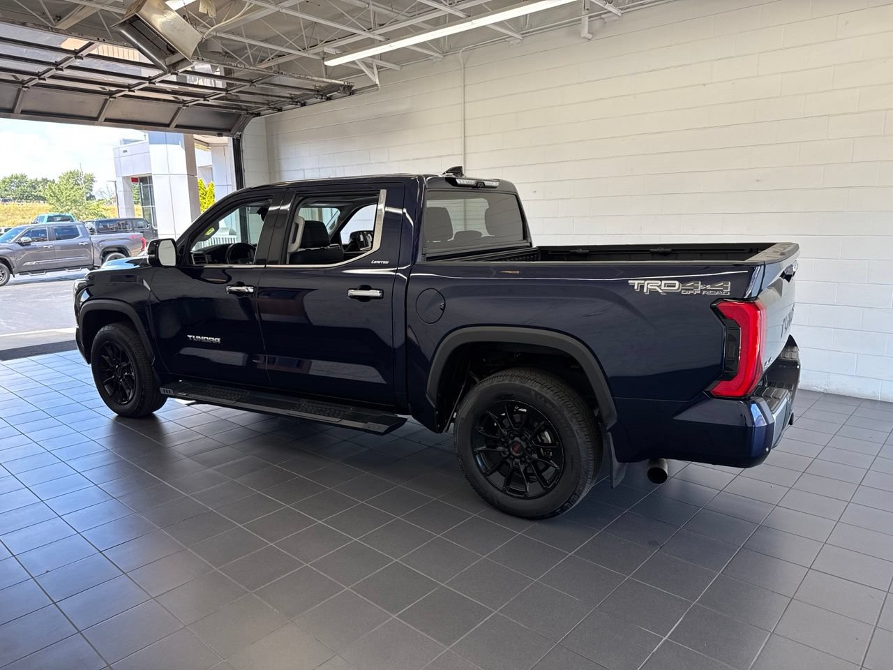 Used 2022 Toyota Tundra Limited w/ TRD Off-Road Package AWD/4WD image 5